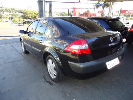 RENAULT Megane Sedan 2.0 16V 4P DYNAMIQUE, Foto 3