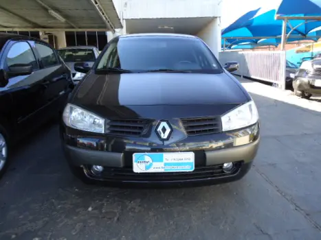 RENAULT Megane Sedan 2.0 16V 4P DYNAMIQUE, Foto 1
