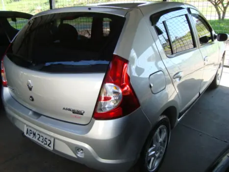 RENAULT Sandero 1.6 4P HI FLEX PRIVILEGE , Foto 2