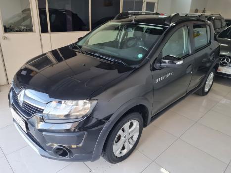 RENAULT Sandero 1.6 16V 4P FLEX SCE STEPWAY DINAMIQUE, Foto 2