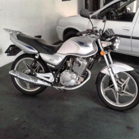 SUZUKI Yes 125 EN, Foto 1