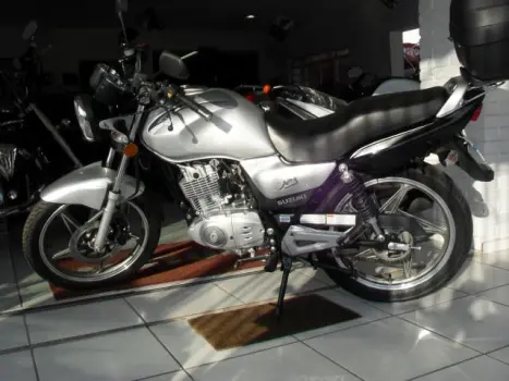 SUZUKI Yes 125 EN, Foto 2