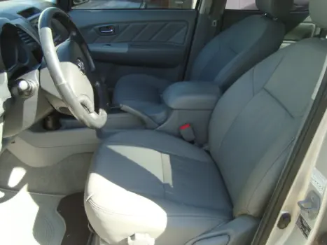 TOYOTA Hilux 3.0 SRV CAB. DUPLA, Foto 2