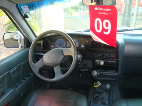 TOYOTA Hilux Caminhonete 3.0 4P 4X4 SRV TURBO DIESEL CABINE DUPLA, Foto 4