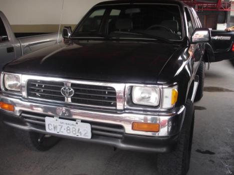 TOYOTA Hilux Caminhonete 2.8 4P 4X4 DIESEL CABINE DUPLA, Foto 1
