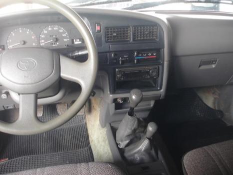 TOYOTA Hilux Caminhonete 2.8 4P 4X4 DIESEL CABINE DUPLA, Foto 4