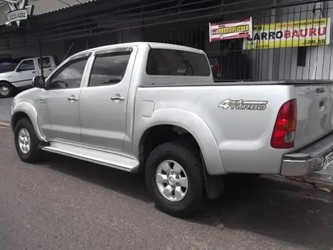 TOYOTA Hilux Caminhonete 3.0 4P DX 4X4 DIESEL CABINE DUPLA, Foto 2