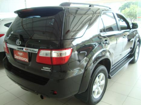 TOYOTA Hilux Caminhonete 3.0 16V 4P SRV TURBO DIESEL CABINE DUPLA, Foto 4