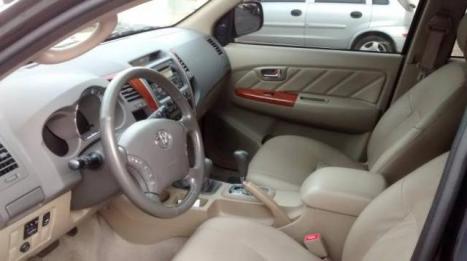 TOYOTA Hilux Caminhonete 3.0 16V 4P SRV TURBO 4X4, Foto 4