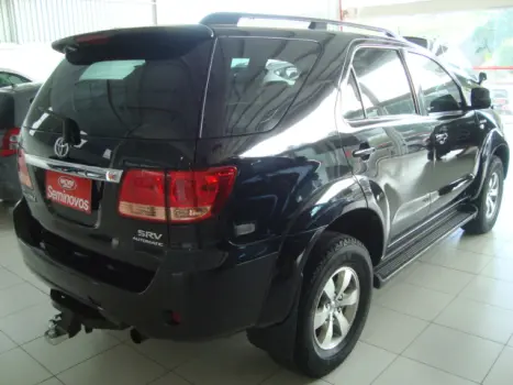 TOYOTA Hilux Caminhonete 3.0 16V 4P SRV TURBO DIESEL CABINE DUPLA, Foto 4