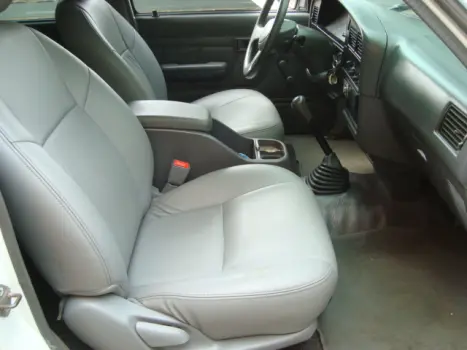 TOYOTA Hilux Caminhonete 3.0 4P SRV DIESEL CABINE DUPLA, Foto 3