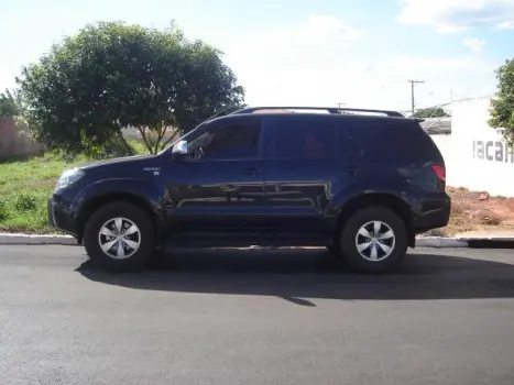 TOYOTA Hilux Caminhonete 3.0 16V 4P 4X4 SRV TURBO DIESEL, Foto 2