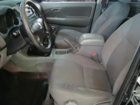 TOYOTA Hilux Caminhonete 3.0 4P 4X4 SRV TURBO DIESEL CABINE DUPLA, Foto 2