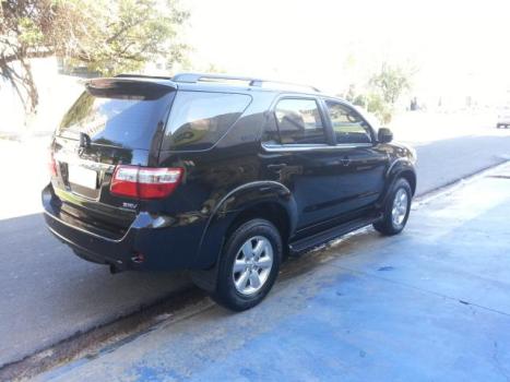 TOYOTA Hilux Caminhonete 3.0 16V 4P 4X4 SRV TURBO DIESEL, Foto 3