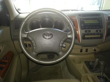 TOYOTA Hilux Caminhonete 3.0 16V 4P 4X4 SRV TURBO DIESEL, Foto 4