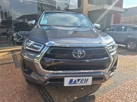 TOYOTA Hilux Caminhonete 2.8 16V SRX 4X4 DIESEL CABINE DUPLA 7 LUGARES TURBO AUTOM�TICO, Foto 7