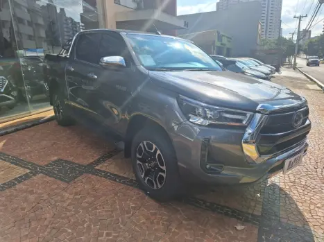 TOYOTA Hilux Caminhonete 2.8 16V SRX 4X4 DIESEL CABINE DUPLA 7 LUGARES TURBO AUTOM�TICO, Foto 20