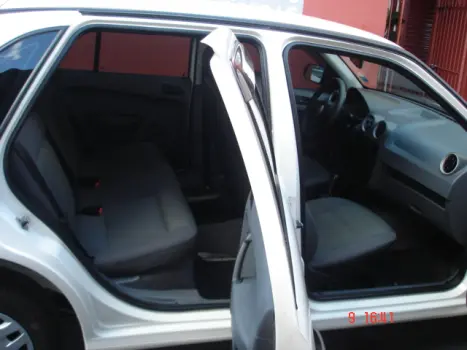 VOLKSWAGEN Gol 1.0 4P G4 FLEX, Foto 4