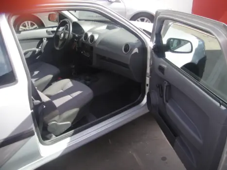 VOLKSWAGEN Gol G4 1.0 TOTAL FLEX, Foto 4