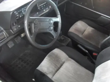 VOLKSWAGEN Santana 1.8 4P CS, Foto 2