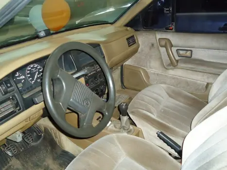 VOLKSWAGEN Santana 2.0 4P GLS, Foto 2