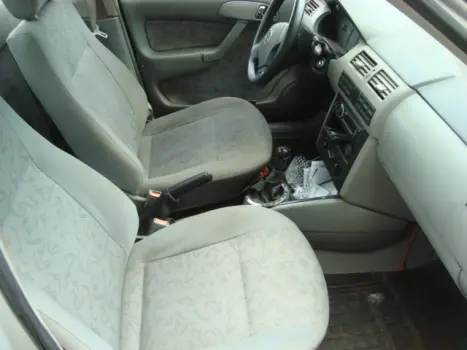 VOLKSWAGEN Saveiro 1.8 G3, Foto 3