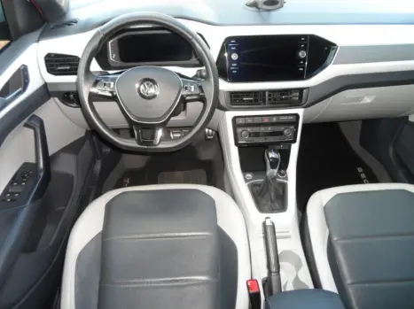 VOLKSWAGEN T-Cross 1.4 4P 250 TSI FLEX HIGHLINE AUTOM�TICO, Foto 13