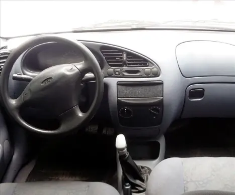 FORD Fiesta Hatch 1.3, Foto 3