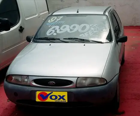 FORD Fiesta Hatch 1.3, Foto 4