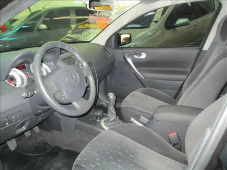 RENAULT Megane Grand Tour 1.6 16V 4P FLEX DYNAMIQUE, Foto 3